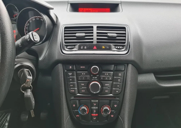 Opel Meriva cena 34555 przebieg: 115900, rok produkcji 2015 z Przysucha małe 781